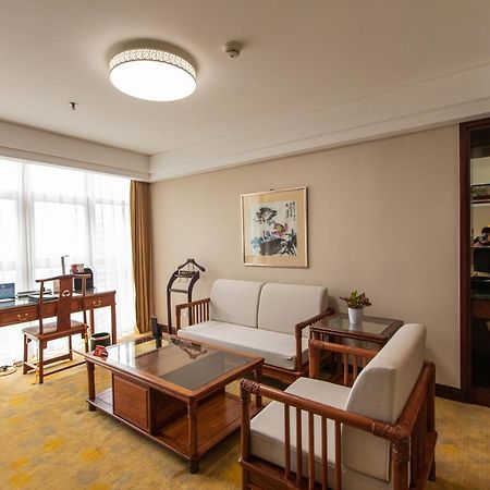 Beijing Broadcasting Tower Hotel Екстер'єр фото
